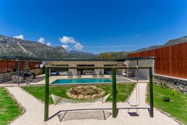 Villa Eylül Bezirgan Korunaklı Havuz 31