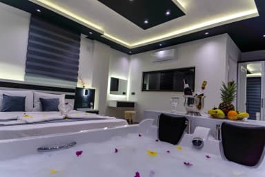 Villa Eylül Bezirgan Korunaklı Havuz 61