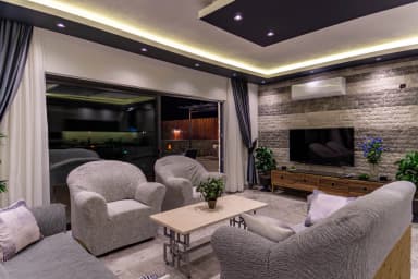 Villa Eylül Bezirgan Korunaklı Havuz 39