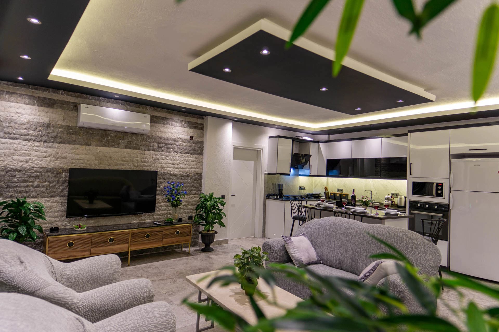 Villa Eylül Bezirgan Korunaklı Havuz 53