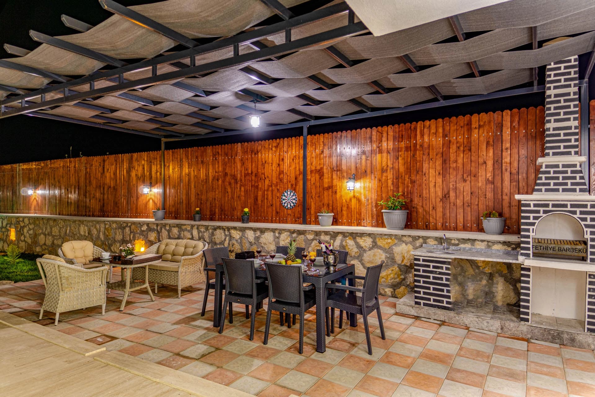 Villa Eylül Bezirgan Korunaklı Havuz 87