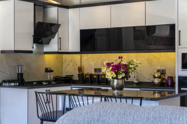 Villa Eylül Bezirgan Korunaklı Havuz 67