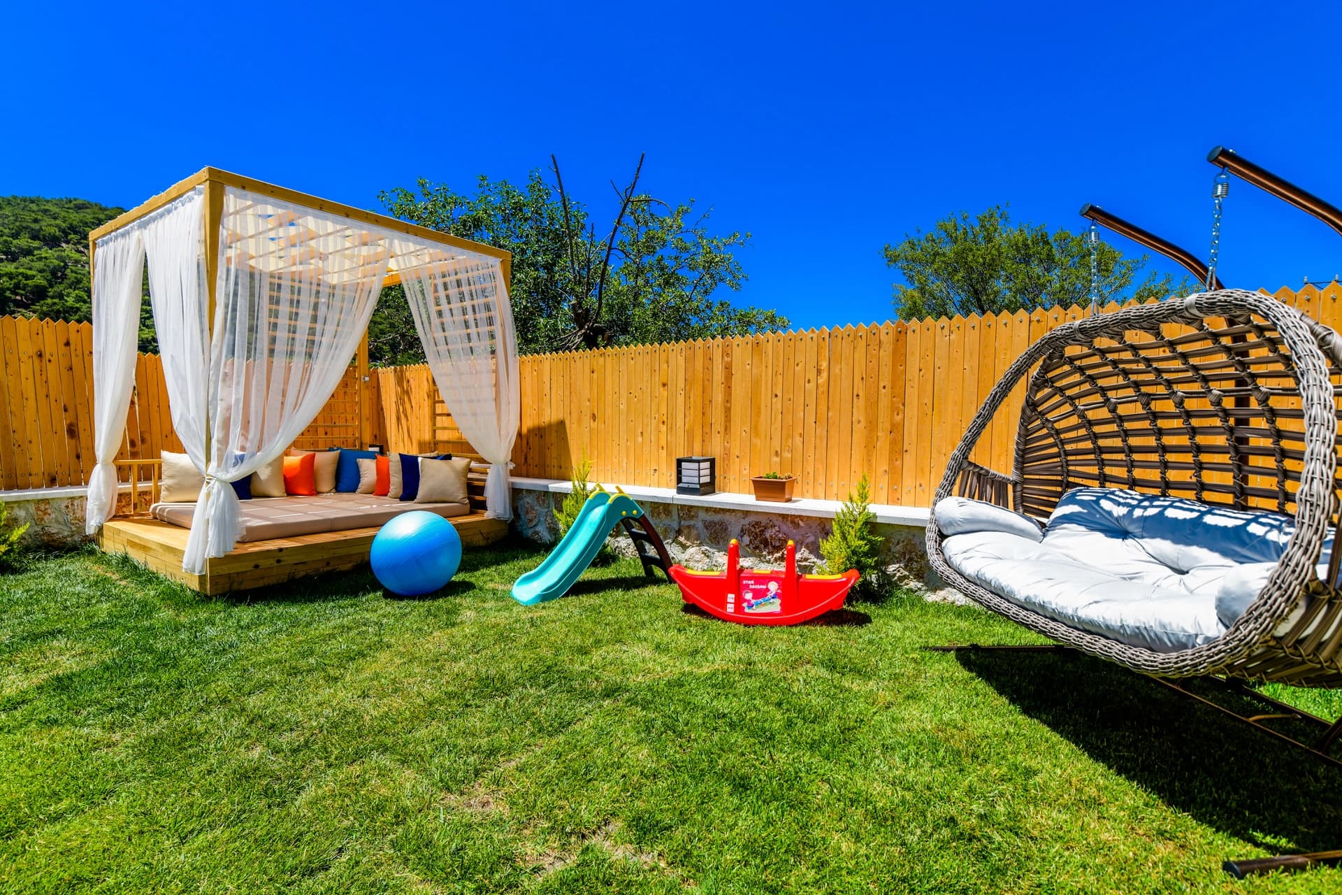 Villa Terasa Korunaklı Havuz 57