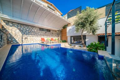 Villa Therapy Aqua Korunaklı Havuz 77