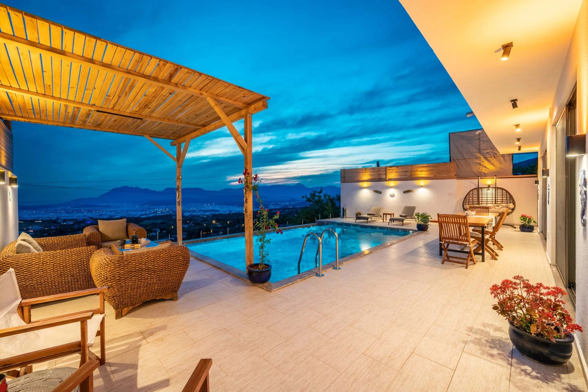 Villa Mavi İnci Üzümlü 53