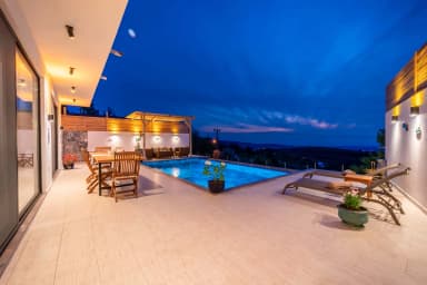 Villa Mavi İnci Üzümlü 67