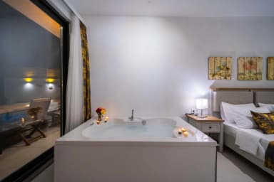 Villa Mavi İnci Korunaklı Havuz 68