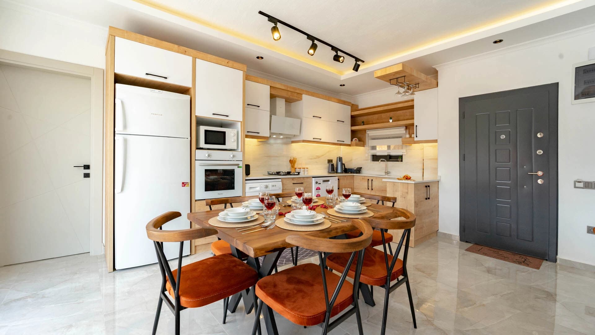 Villa Dinçer Sarıbelen Korunaklı Havuz 13