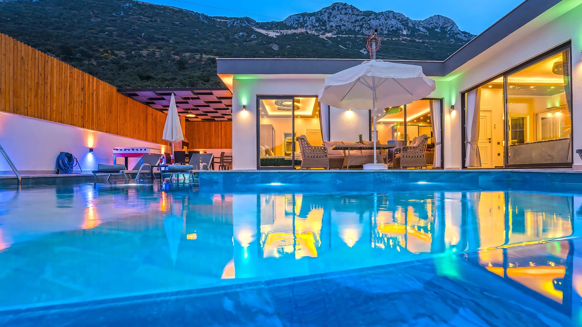 Villa Nehir Kördere Korunaklı Havuz 86