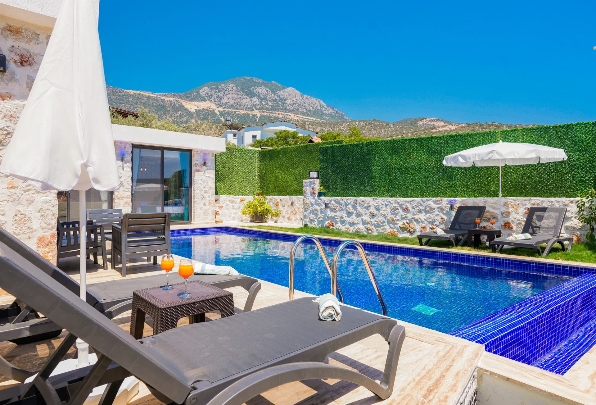 Villa Ezgi Ulugöl Korunaklı Havuz 90