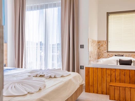 Villa Çağdaş 1 Korunaklı Havuz 89