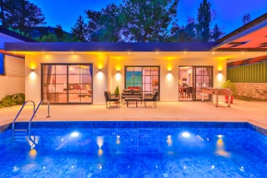 Villa İcon İslamlar Korunaklı Havuz 16