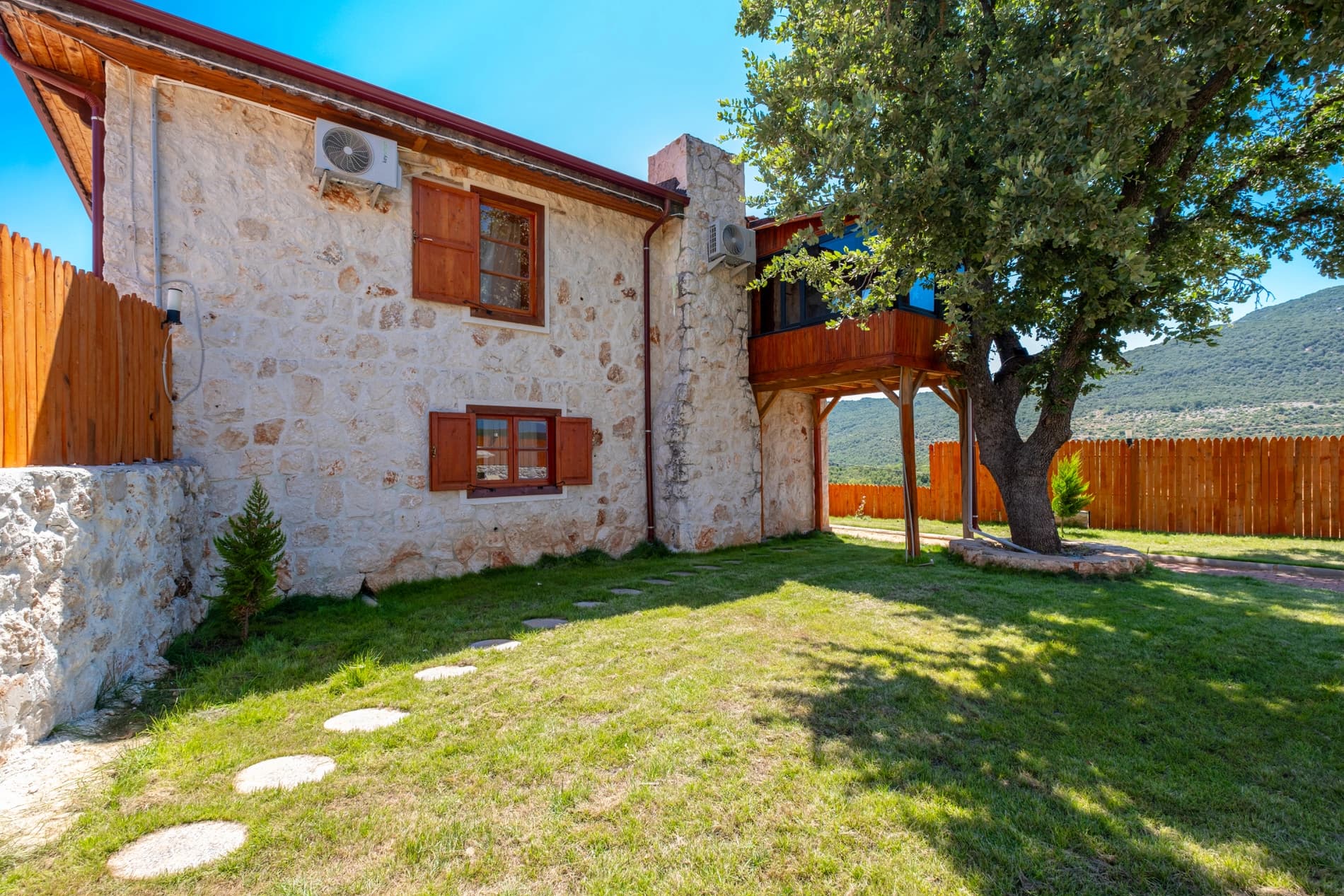 Villa Antipellos Korunaklı Havuz 27