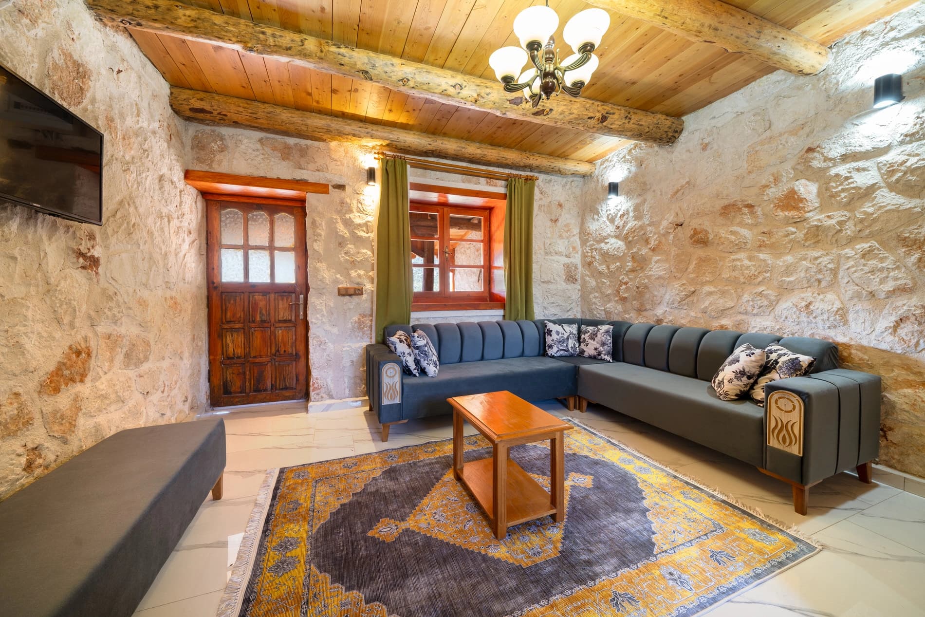 Villa Antipellos Korunaklı Havuz 97