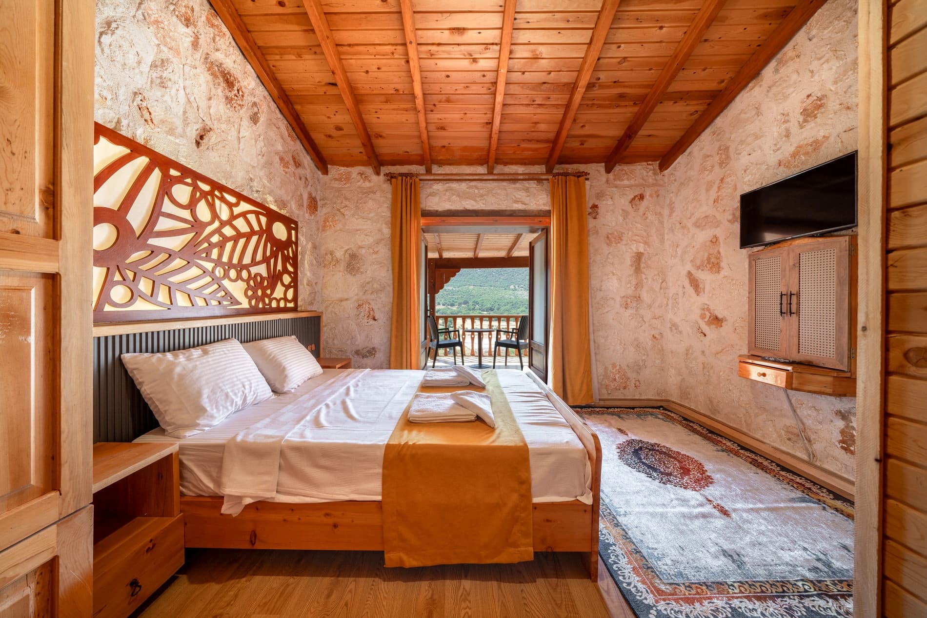 Villa Antipellos Korunaklı Havuz 15