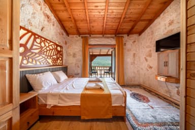 Villa Antipellos Korunaklı Havuz 15