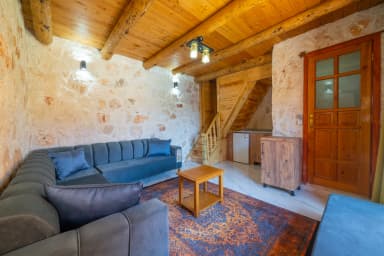 Villa Antipellos Korunaklı Havuz 21