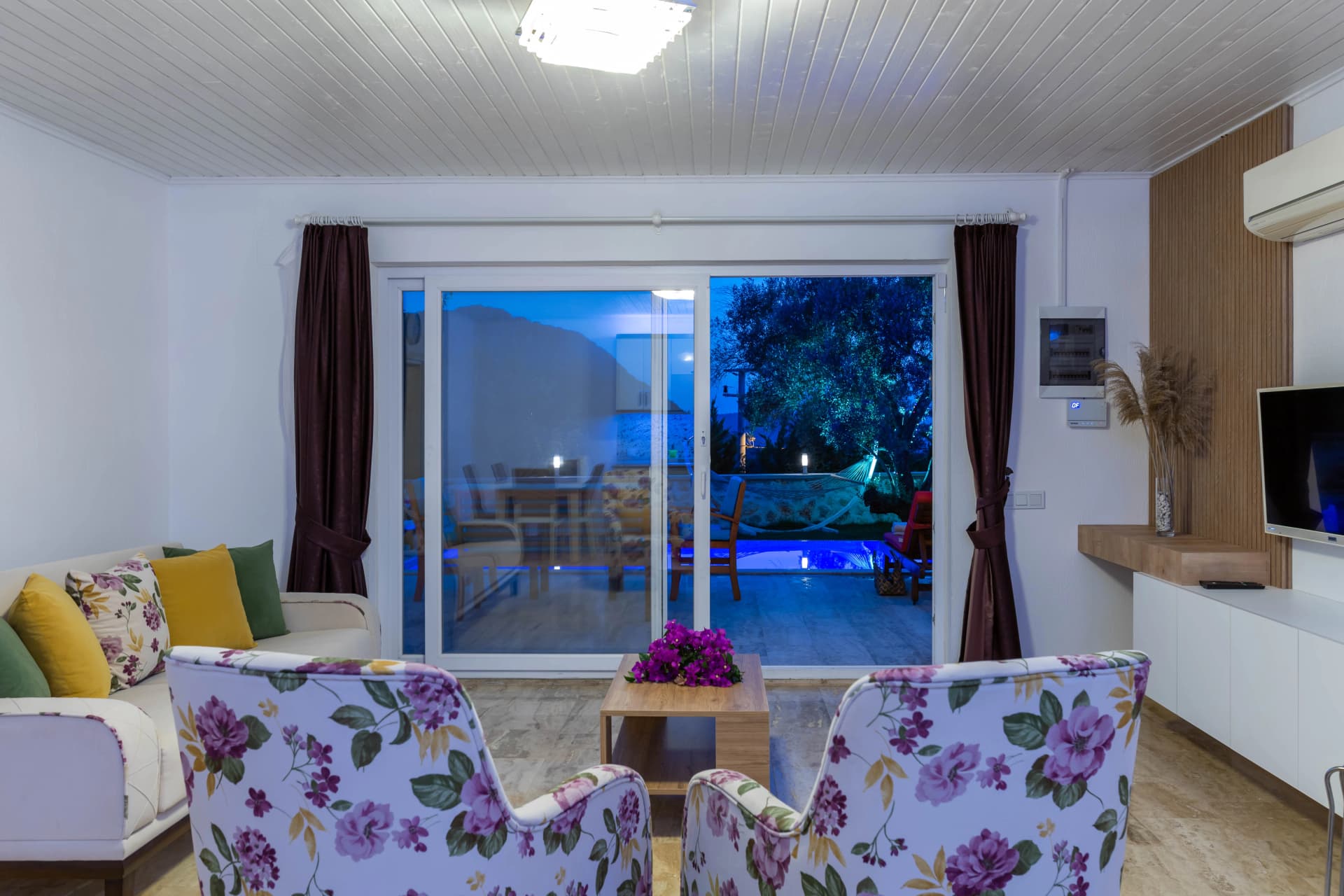 Villa Araf Korunaklı Havuz 63