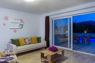 Villa Araf Korunaklı Havuz 77