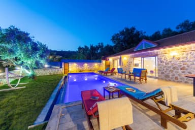 Villa Araf Korunaklı Havuz 49