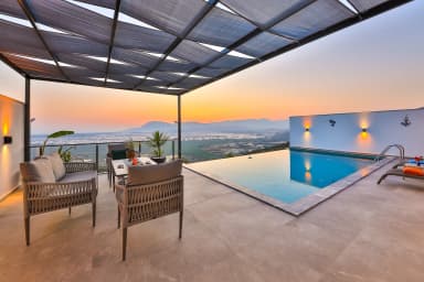 Villa Lavantin Exclusive Üzümlü 90