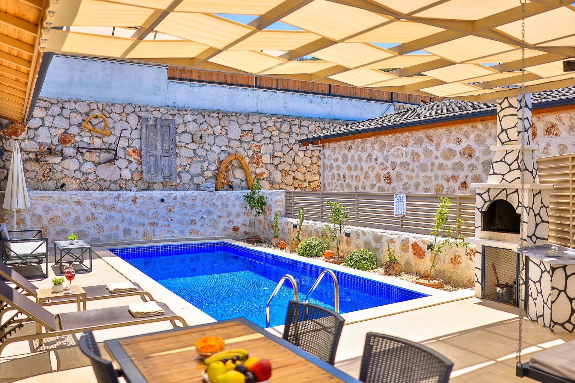 Villa Dio Korunaklı Havuz 34