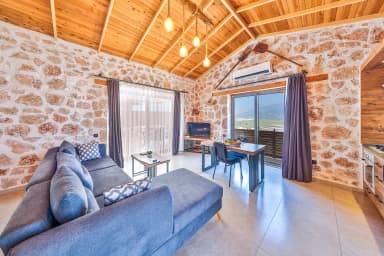 Villa Dio Korunaklı Havuz 76