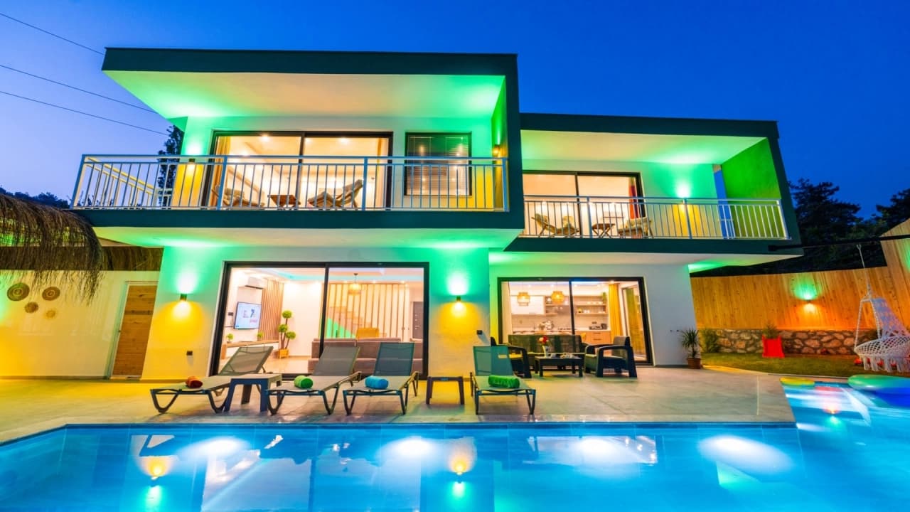 Villa Bu Yaz Korunaklı Havuz 51