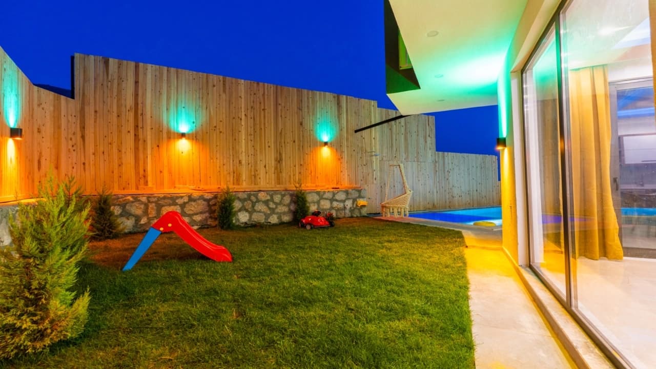 Villa Bu Yaz Korunaklı Havuz 79