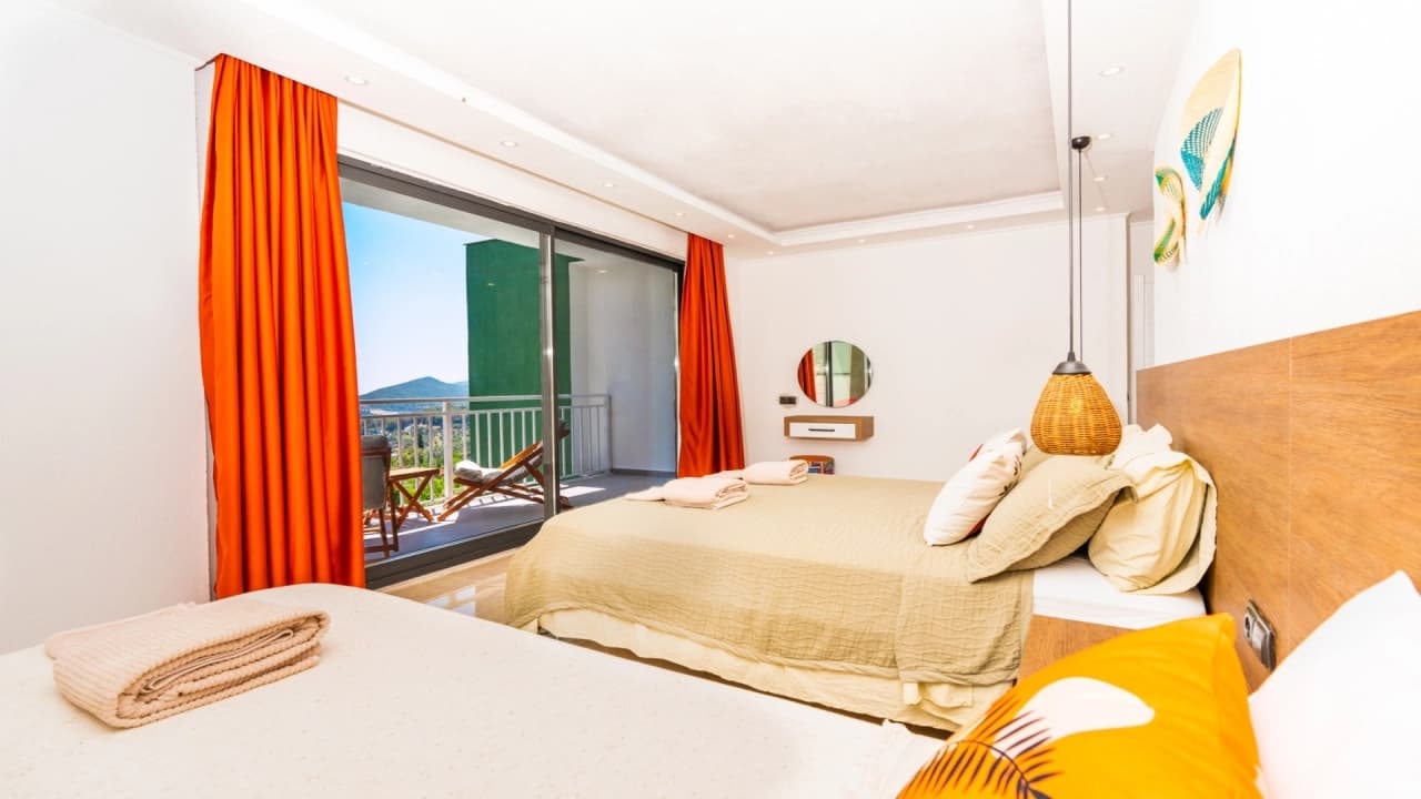 Villa Bu Yaz Korunaklı Havuz 19