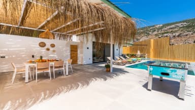 Villa Bu Yaz Korunaklı Havuz 57