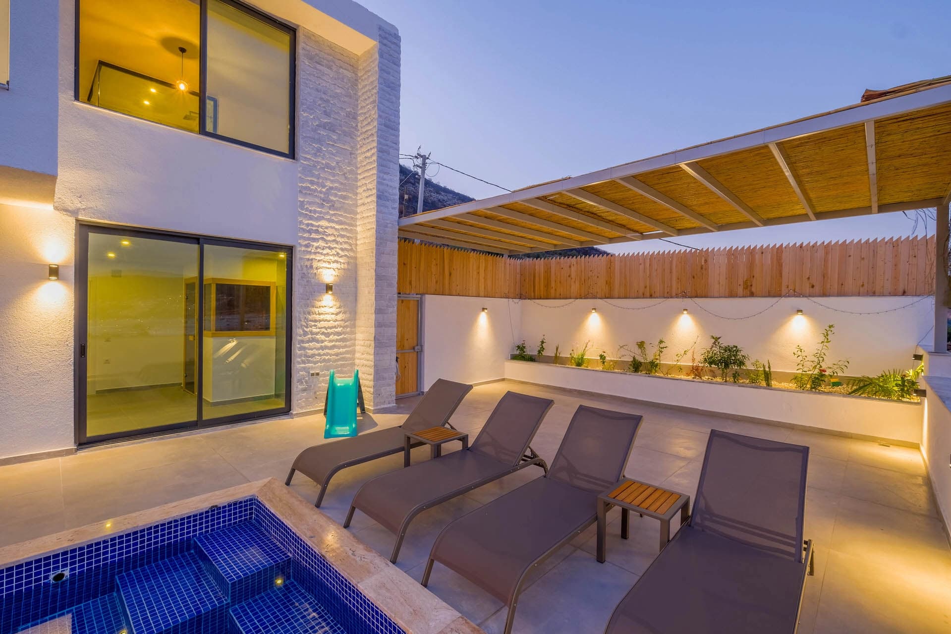 Villa Ari Isıtmalı Havuz 34