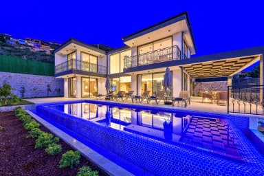 Villa Etoo Korunaklı Havuz 63