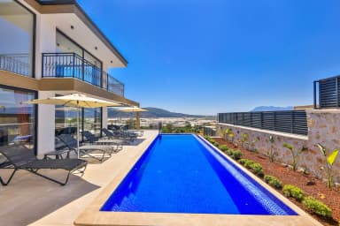 Villa Maranga Korunaklı Havuz 44