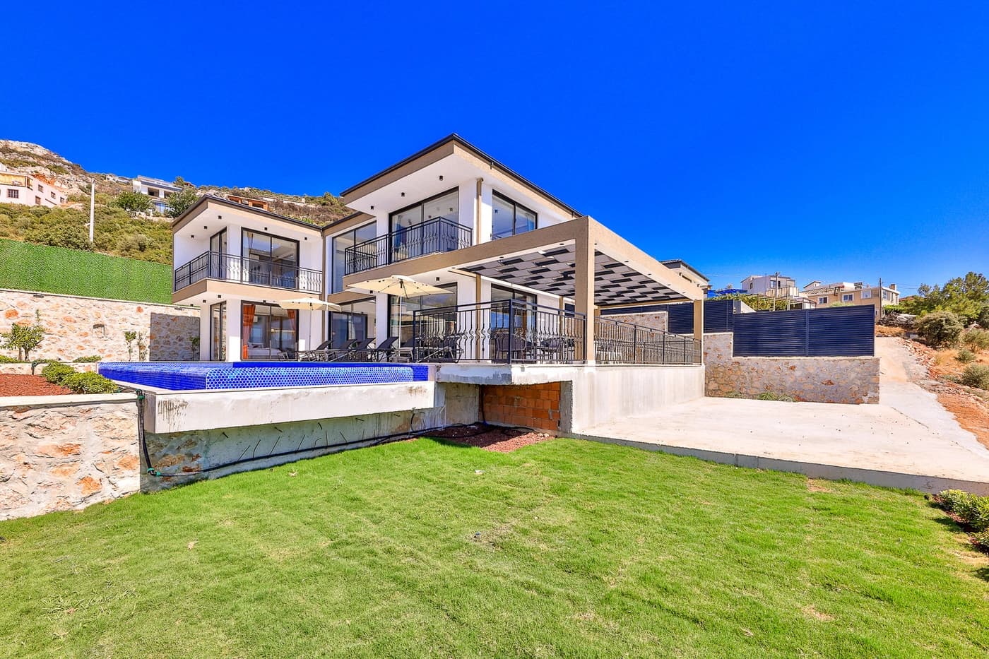 Villa Maranga Korunaklı Havuz 72