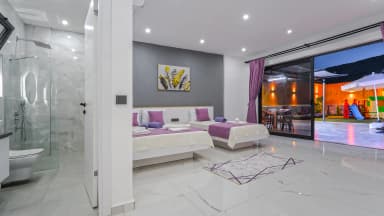 Villa Yalım Korunaklı Havuz 44