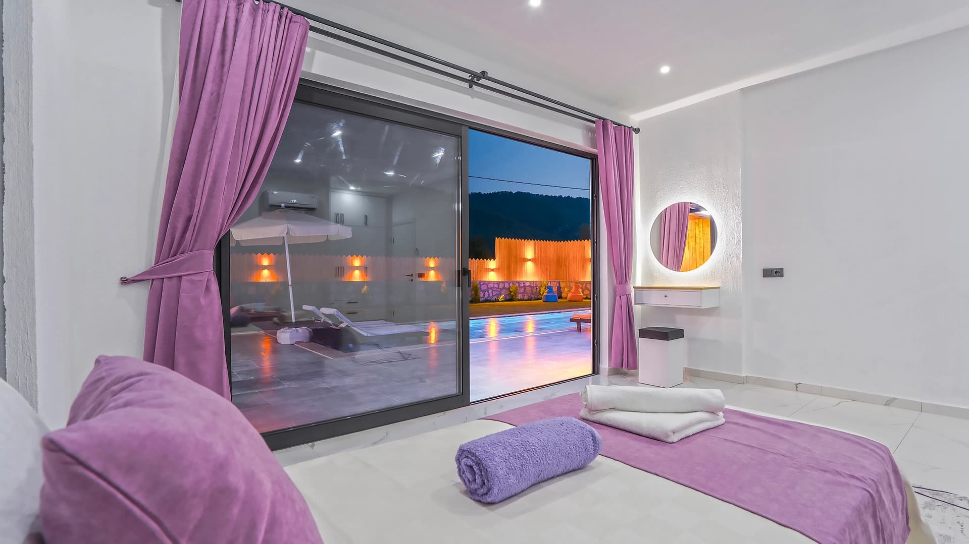 Villa Yalım Korunaklı Havuz 72