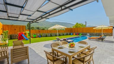 Villa Yalım Korunaklı Havuz 42