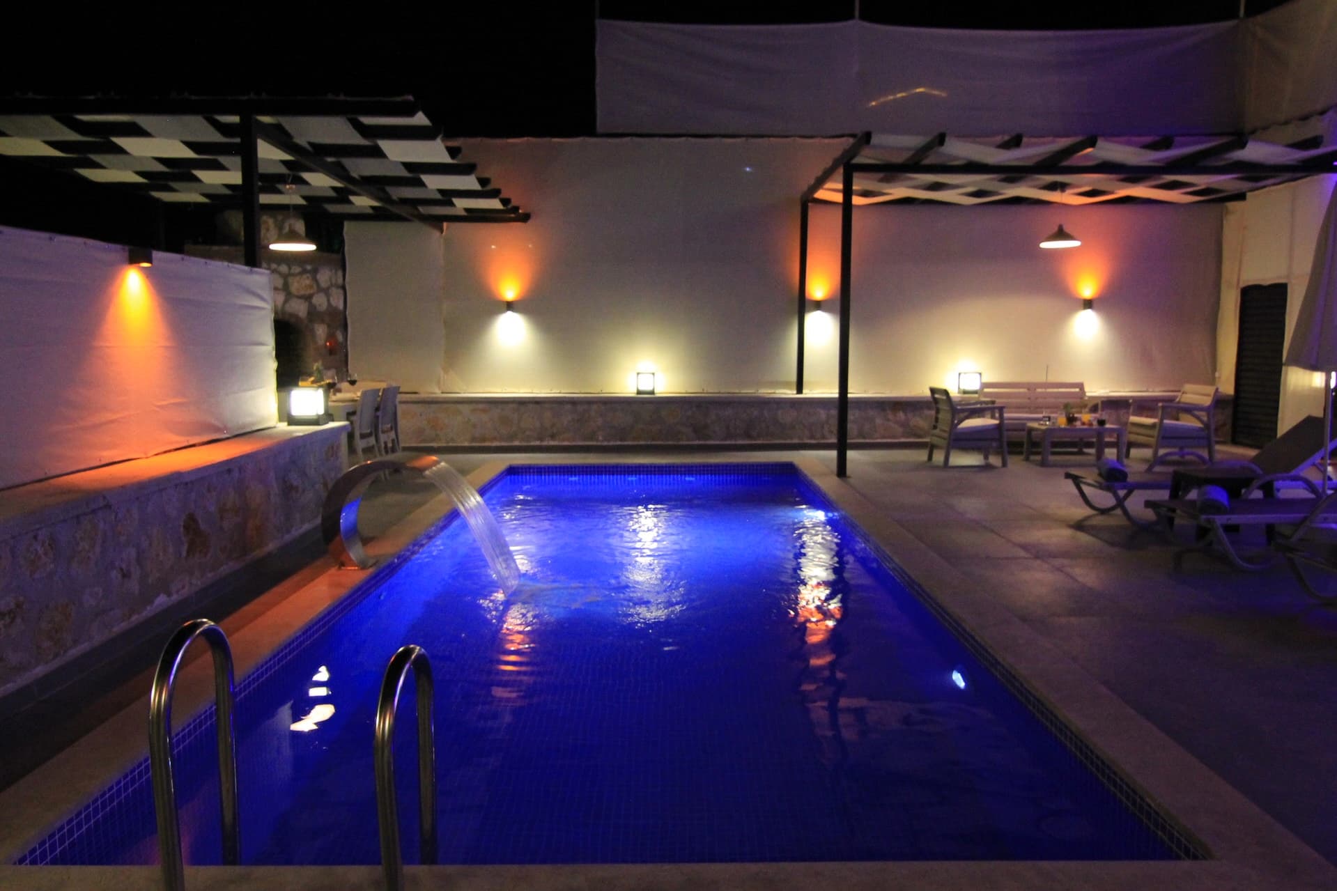 Villa Kocadağ Korunaklı Havuz 72