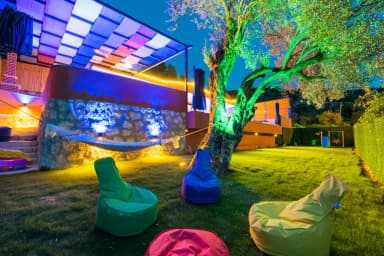 Villa Yaşam Korunaklı Havuz 98