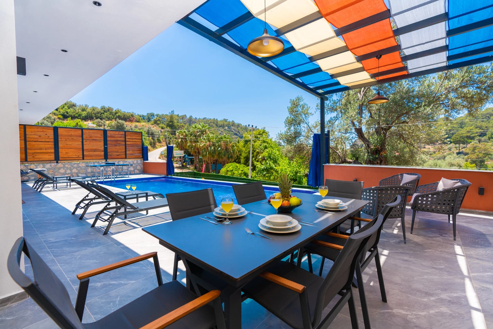 Villa Yaşam Korunaklı Havuz 36