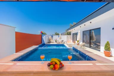 Villa Milid Üzümlü Çocuk Havuzu 35