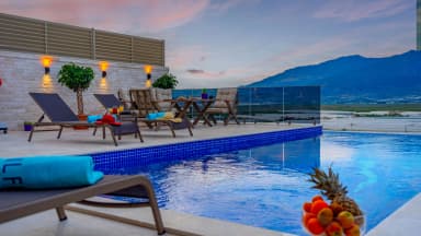 Villa Eser Korunaklı Havuz 69