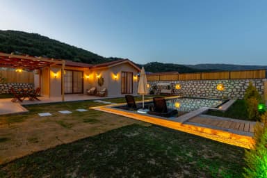 Villa Green Sarıbelen Korunaklı Havuz 12