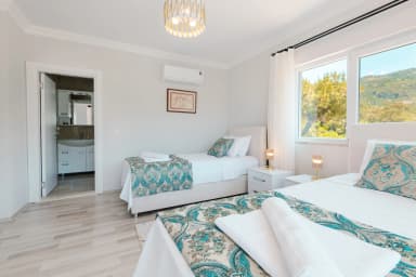 Villa Zeybek Evi Korunaklı Havuz 63