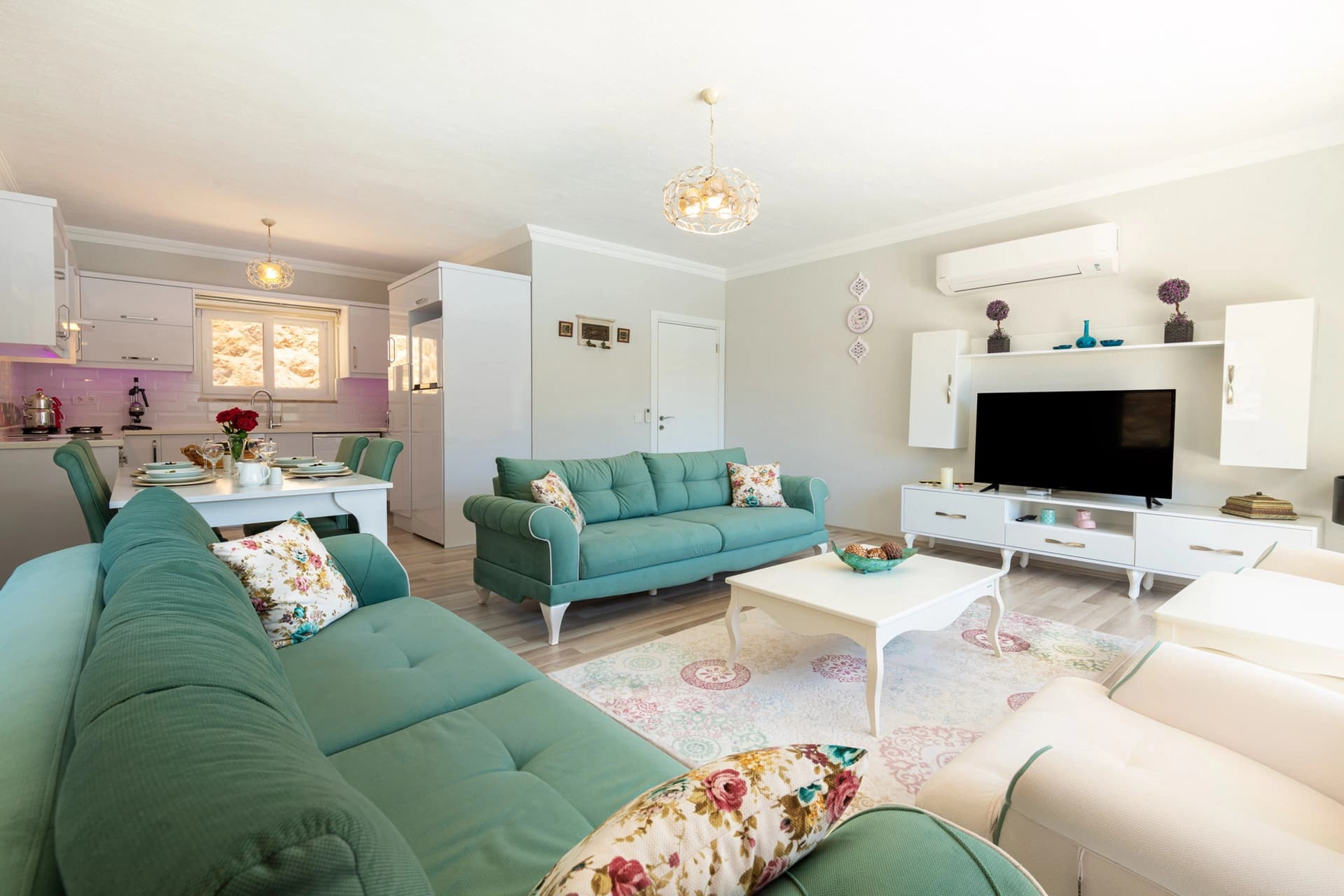 Villa Zeybek Evi Korunaklı Havuz 69