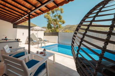 Villa Mini Zeybek Korunaklı Havuz 76