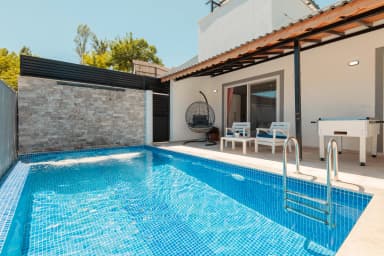 Villa Mini Zeybek Korunaklı Havuz 48