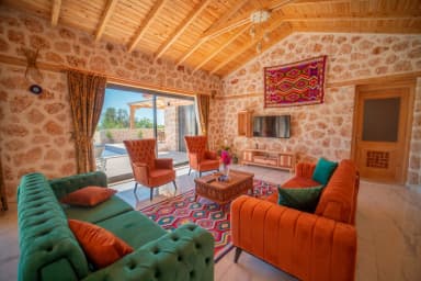 Villa İnci Üzümlü Korunaklı Havuz 14