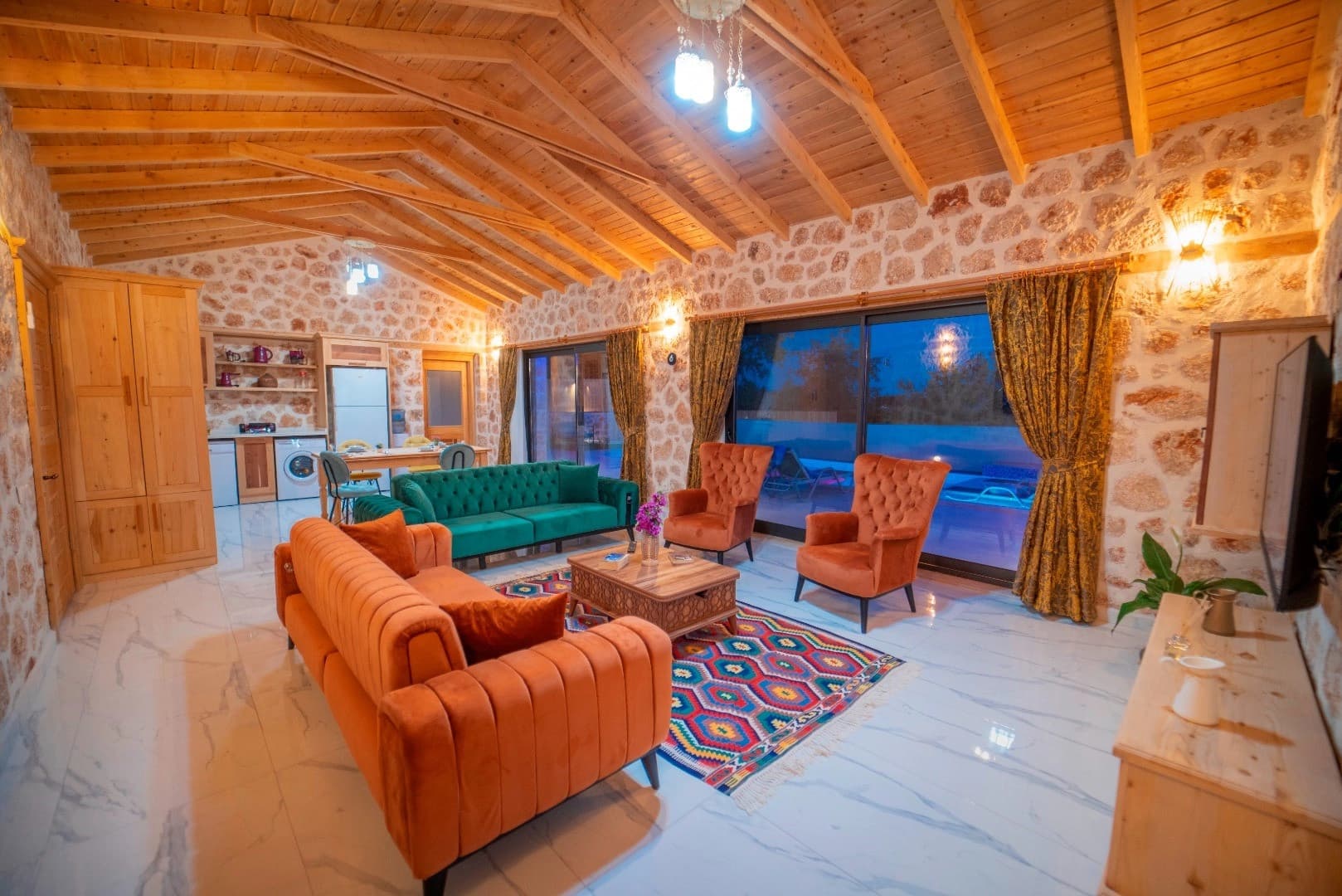 Villa İnci Üzümlü Korunaklı Havuz 28